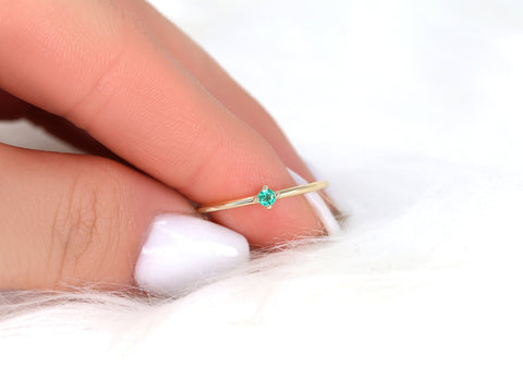 Uno 14kt Gold Green Emerald Ring - Rosados Box