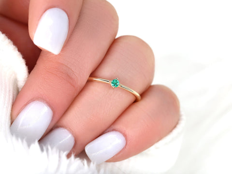 Uno 14kt Gold Green Emerald Ring - Rosados Box