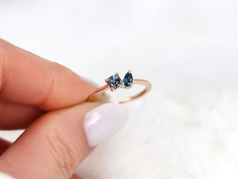 0.65cts Gemella 5x3mm + 4mm 14kt Gold Alexandrite Topaz Toi Et Moi Ring - Rosados Box