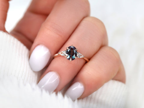 Kinsley 8x6mm 14kt Gold Alexandrite Diamonds Three Stone Oval Ring - Rosados Box