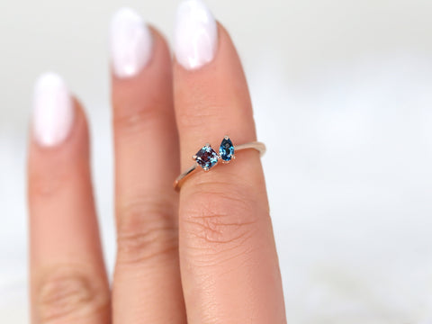0.65cts Gemella 5x3mm + 4mm 14kt Gold Alexandrite Topaz Toi Et Moi Ring - Rosados Box