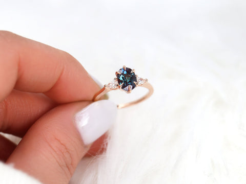 Kinsley 8x6mm 14kt Gold Alexandrite Diamonds Three Stone Oval Ring - Rosados Box