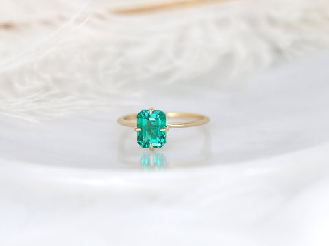 Ruth 8x6mm 14kt Gold Green Emerald Talon Prong Emerald Cut Solitaire Ring - Rosados Box
