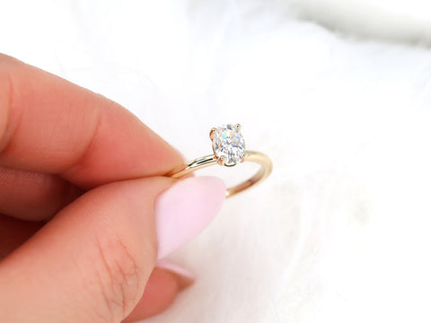 1ct Dakota 7x5mm 14kt Gold Moissanite Oval Solitaire Ring - Rosados Box