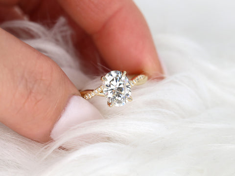 2ct Petite Tilly 9x7mm 14kt Gold Moissanite Diamond Twisted Crossover Oval Engagement Ring - Rosados Box