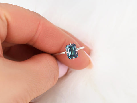 Ruth 8x6mm 14kt Gold Alexandrite Talon Prong Emerald Cut Solitaire Ring - Rosados Box