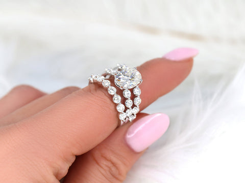 2.50ct Brooklyn 10x7mm 14kt Gold Moissanite Oval Solitaire TRIO Bridal Set - Rosados Box