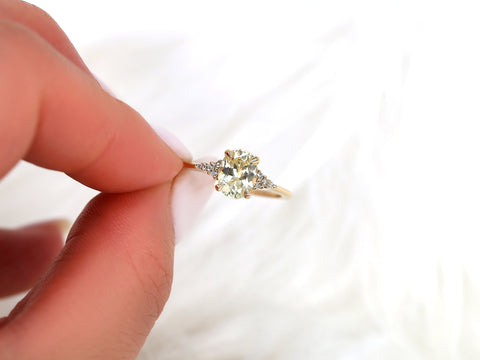 1.44ct Ready to Ship Maddy 14kt Gold Butter Champagne Sapphire Diamond Oval Cluster Ring - Rosados Box