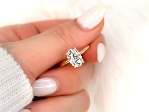 2.50ct Phoebe 10x7mm 14kt Moissanite Unique Dainty Oval Solitaire Ring,Unique Oval Engagement Ring,Minimalist Oval Ring,Anniversary Gift