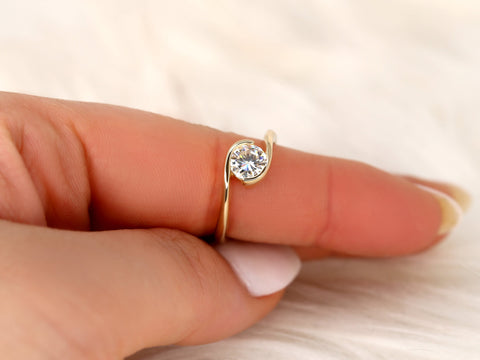 Petite Vadim 6mm 14kt Gold Moissanite Round Solitaire Ring,Bypass Ring,Semi Bezel Set Ring,Anniversary Gift,Unique Ring,Moissanite Ring