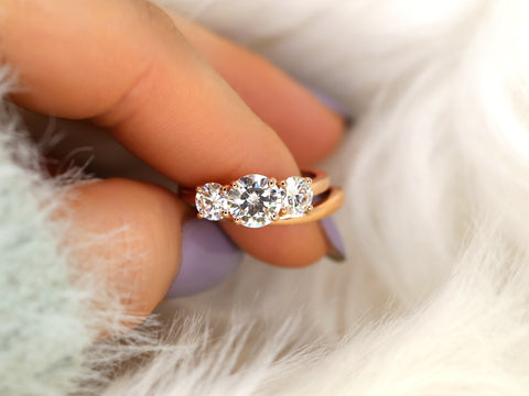 trilogy moissanite ring wedding set on  pointer and thumb finger