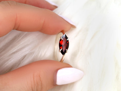 Scarlett 12x6mm 14kt Garnet Marquise Solitaire Ring,Minimalist Marquise Ring,Anniversary Ring,Birthstone Ring,Marquise Gemstone Ring