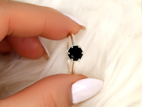 Irma 6mm 14kt WITH Milgrain Onyx Hexagon Bezel Set Solitaire Ring,Unique Engagement Ring,Anniversary Ring,Hexagon Ring,Birthstone Ring