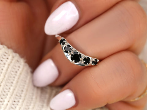 Saldana 14kt Onyx Graduated Nesting Ring,Unique Curved Wedding Ring,Nesting Band,Unique Wedding Ring,Crescendo Band,Onyx Nesting Ring