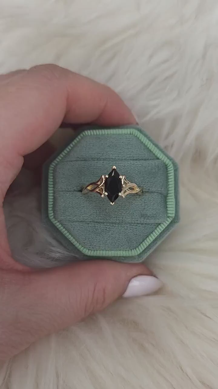 Mara 10x5mm 14kt Marquise Onyx Celtic Knot Ring,Unique Triquetra Ring,Marquise Engagement Ring,Marquise Crossover Ring,Anniversary Ring