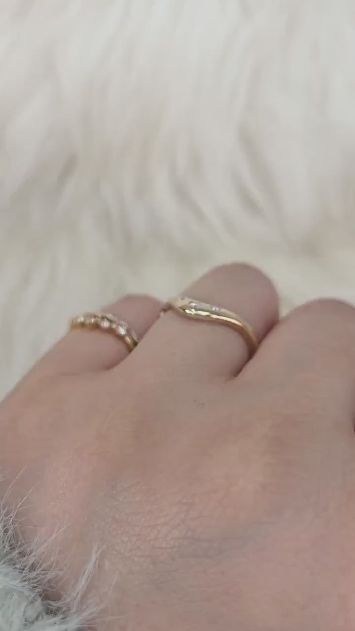 Tetra 14kt Trilogy Nesting Ring,Nesting Band,Three Stone Nesting Band,Unique Wedding Ring,Crescendo Band,Anniversary Ring,Layering Ring