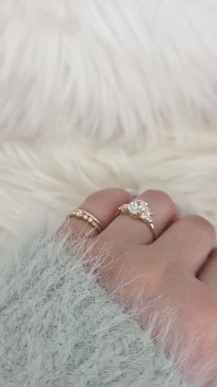 1ct Wisteria 14kt Gold Diamond Cluster Ring video