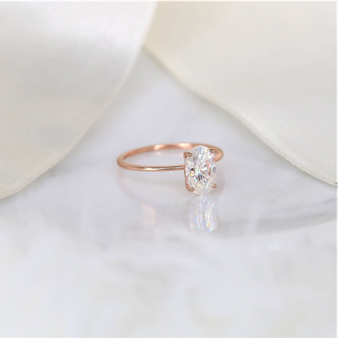 2ct Layla 9x6mm 14kt Rose Gold Moissanite Oval Solitaire Engagement Ring - Rosados Box